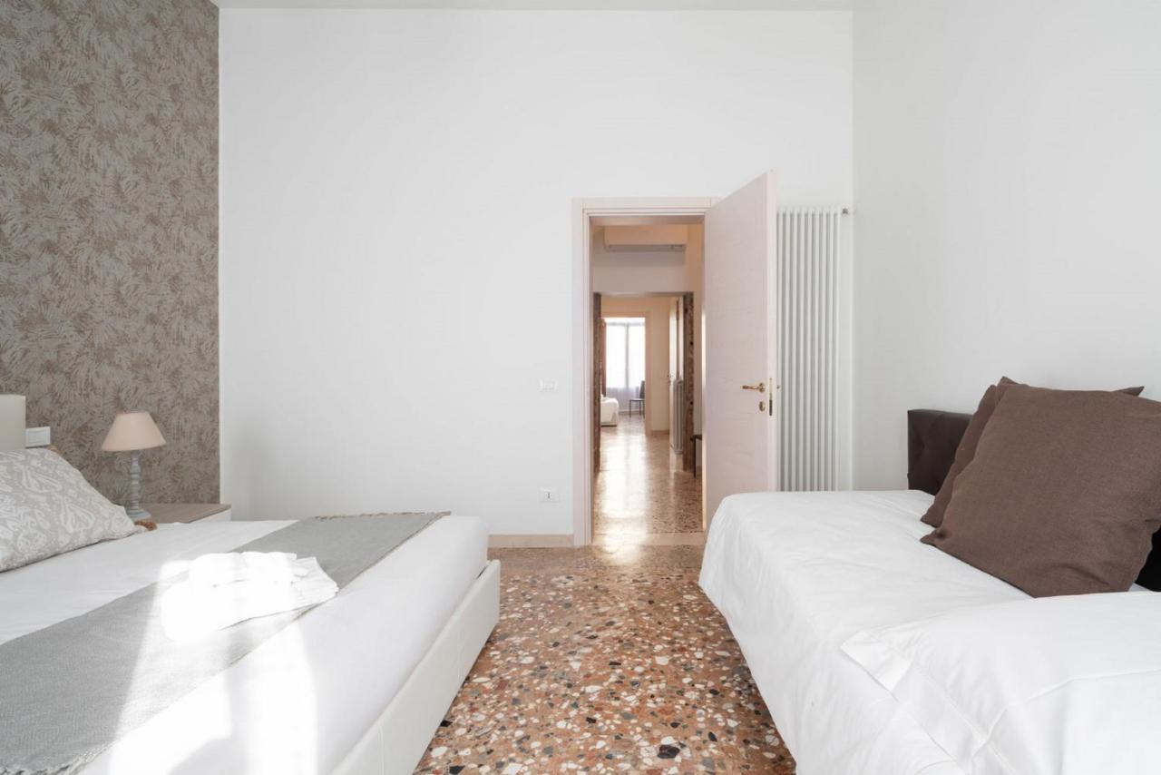 Accademia Charm Apartments By Wonderful Italy Venise Extérieur photo